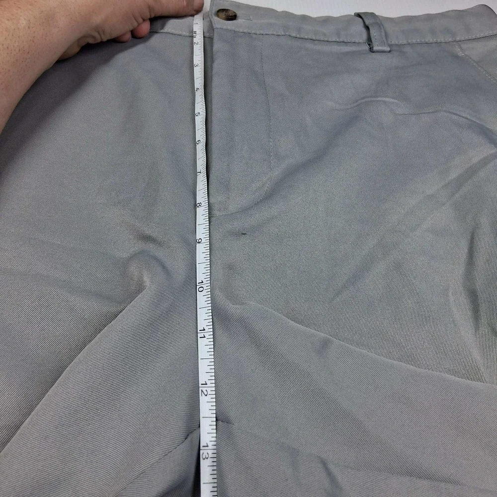 IZOD Golf Classic Mens Gray Performance Cargo Shorts Size 38 Flat Front Utility